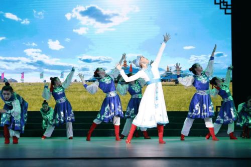 平?jīng)鍪小敖h百年 初心如磐”文藝惠民展演節(jié)目預(yù)告 匠心匯聚，藝韻頌黨