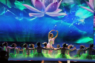 《我要去開江》 一場(chǎng)融合地域風(fēng)情與時(shí)代精神的大型廣場(chǎng)音樂劇